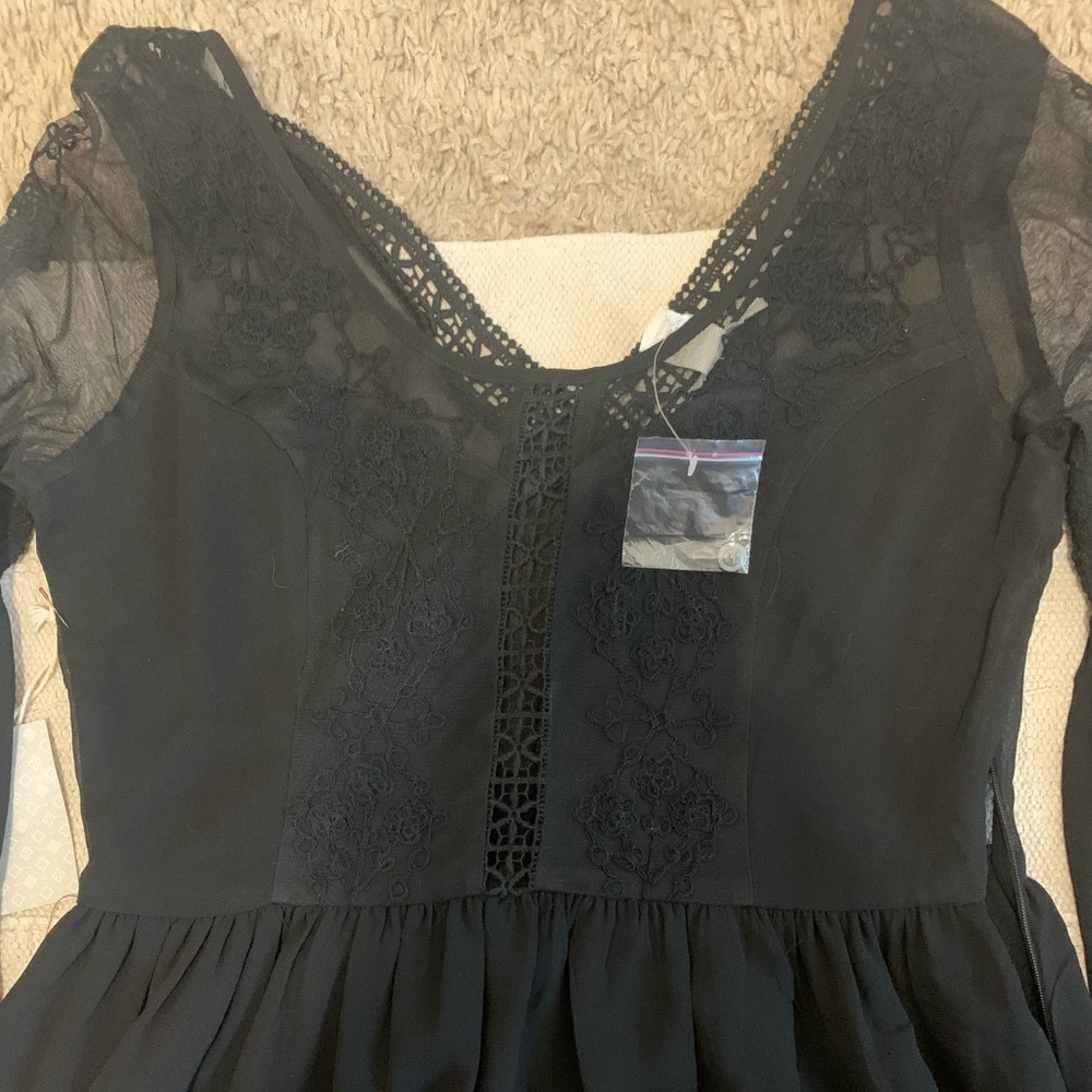 Forever 21 - Picture 2 of 3